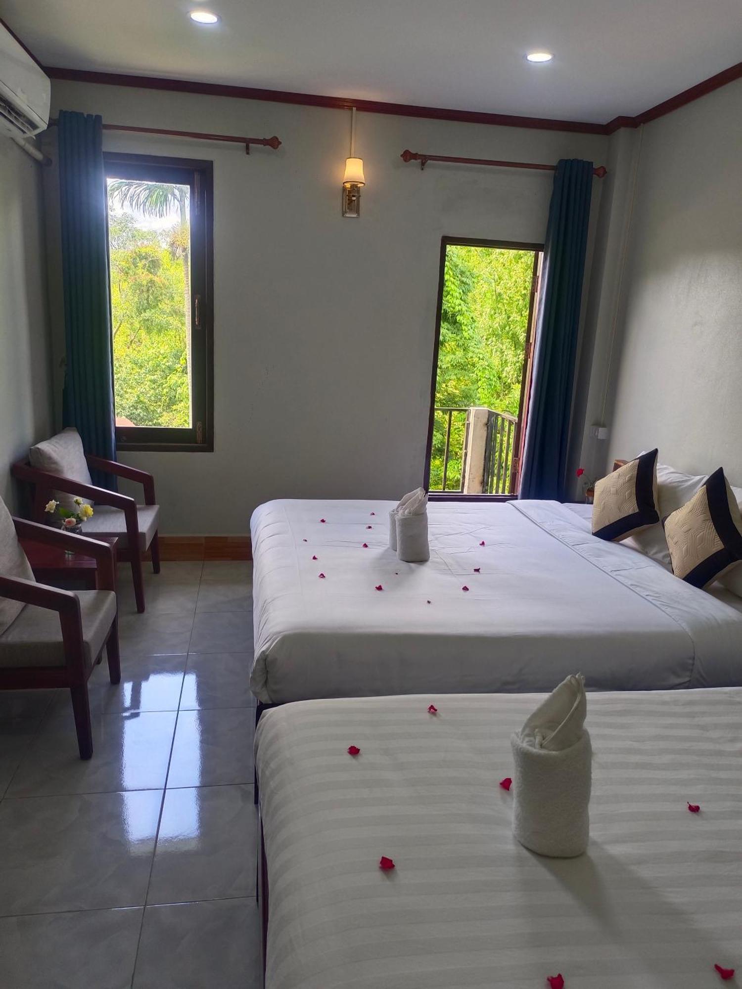 Dok Champa Resort Vang Vieng Εξωτερικό φωτογραφία